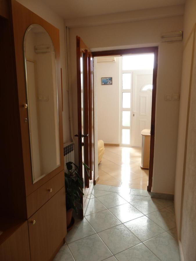 Apartmani Stipan Brela Eksteriør bilde